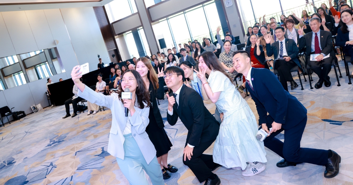 Global Youth Gather at Tsinghua University to Shape Future