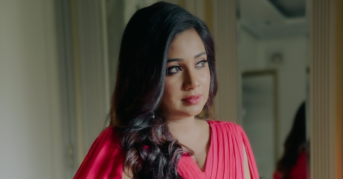 Shreya Ghoshal Hits Pause on Concert to Stand with Protestors