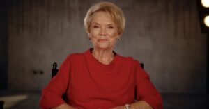 Erika Slezak Lights Up General Hospital As Ronnie Bard