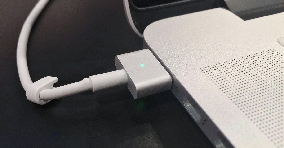 Apple MacBook M5 Stop Unplugging At 100%